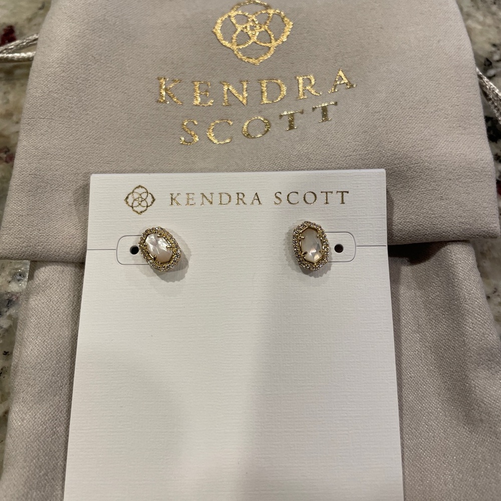 New! Kendra Scott Cade Stud Earrings